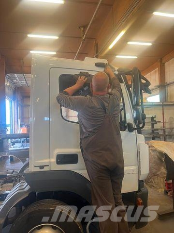 Mercedes-Benz Atego 1524 SCHIEBEPLATTO HUBBRILLE NEU!! FERNSTE Sleepwagens