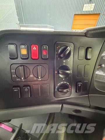 Mercedes-Benz ATEGO 1629 - 4x4 - Winterdienst - Rechtslenker Otros camiones