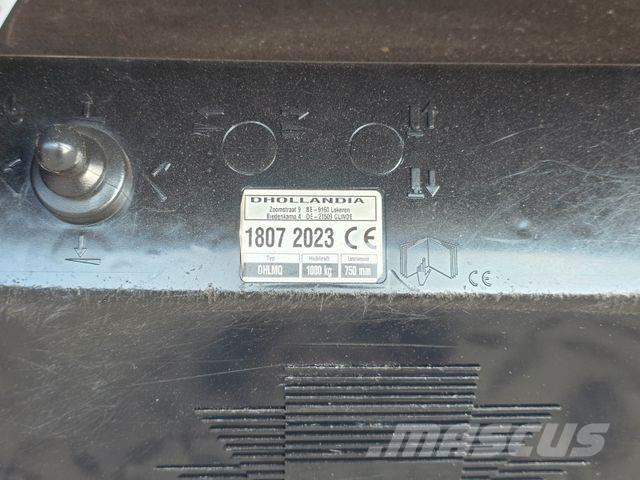 Mercedes-Benz Atego 818 | 3 Sitzen | Ladebordwand هيكل صندوقي
