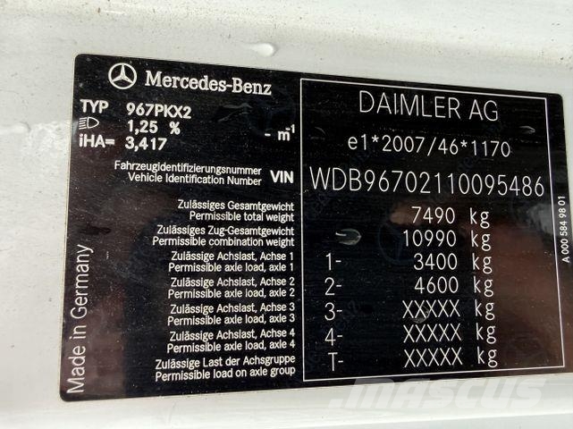Mercedes-Benz Atego 816 L Camiones caja cerrada
