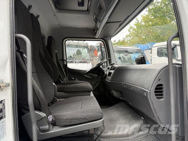 Mercedes-Benz Atego 816 L Camiones caja cerrada