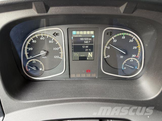 Mercedes-Benz Atego 816 L Camiones caja cerrada