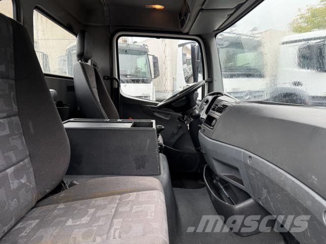 Mercedes-Benz Atego 813 Camion plateau