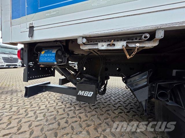 Mercedes-Benz Atego 818 | Totwinkelkamera | Ladebordwand هيكل صندوقي