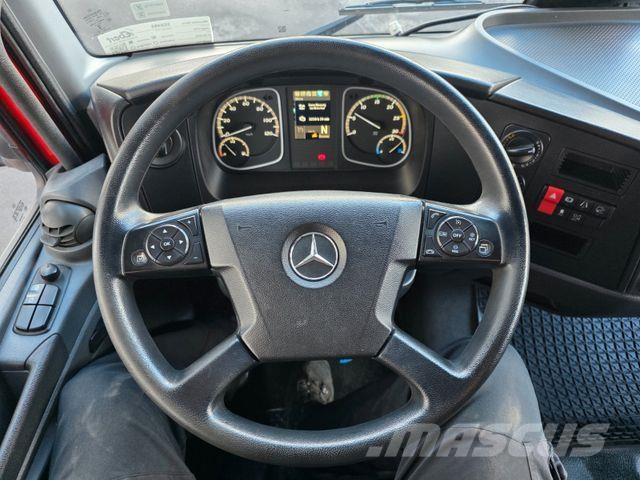 Mercedes-Benz Atego 816 L Möbelkoffer Treppe Jakeluautot