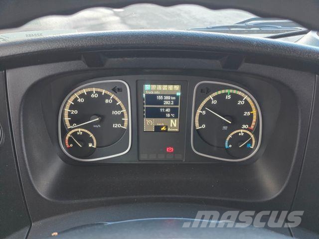 Mercedes-Benz Atego 816 L Möbelkoffer Treppe Jakeluautot
