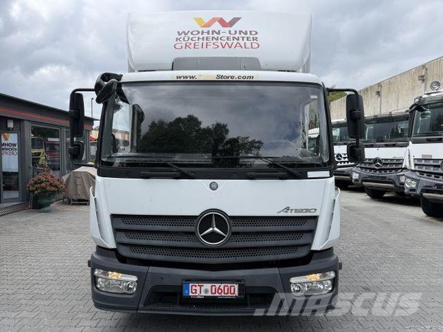 Mercedes-Benz Atego 816 L Camiones caja cerrada