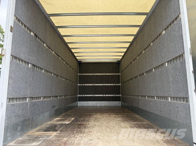 Mercedes-Benz Atego 816 L Camiones caja cerrada