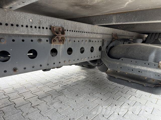 Mercedes-Benz Atego 816 L Camiones caja cerrada