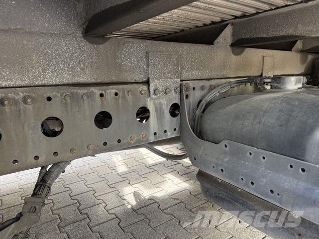 Mercedes-Benz Atego 818 L Kran Atlas 35.2 A2 Vlakke laadvloer met kraan