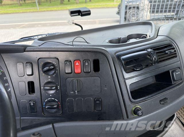 Mercedes-Benz Atego 816 Camiones de cama baja