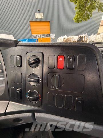 Mercedes-Benz ATEGO 818 - Kipper - Kran - 117 TKm - EURO5 Camiones grúa