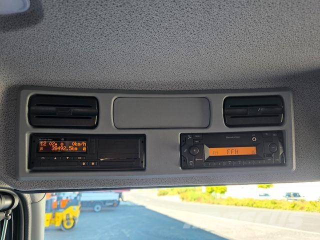 Mercedes-Benz Atego 824 L Bär LBW 1.000kg AHK Klima 3 Sitze Camión con caja abierta