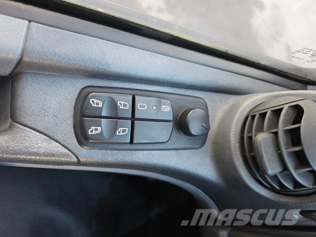 Mercedes-Benz Axor 1829 A 4x4 Klima Standheizung 3 Sitze Kapellbil