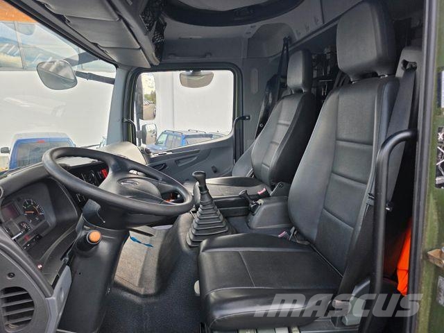 Mercedes-Benz Axor 1829 A 4x4 Allrad Expedition Schwenkluke Tovornjaki s ponjavo