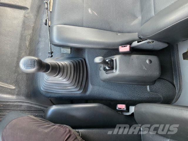 Mercedes-Benz Axor 1829 A 4x4 Allrad Expedition Schwenkluke Tovornjaki s ponjavo