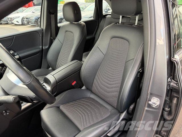 Mercedes-Benz B 200d PROGRESSIVE+RFK+NAVI+LENKRADHEIZUNG+SPUR+ Dostavna vozila / kombiji