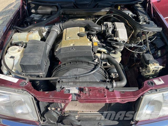 Mercedes-Benz E 200 Cabrio mit original sehr wenig Kilometern Voiture