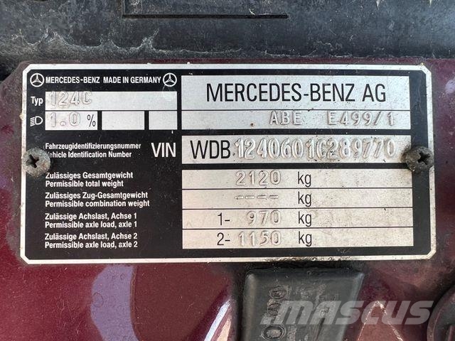 Mercedes-Benz E 200 Cabrio mit original sehr wenig Kilometern Voiture