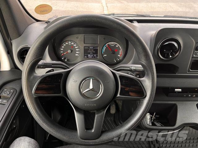 Mercedes-Benz e Sprinter L2H2 Kastenwagen/47KW/AC/Kamera Panel vanlar