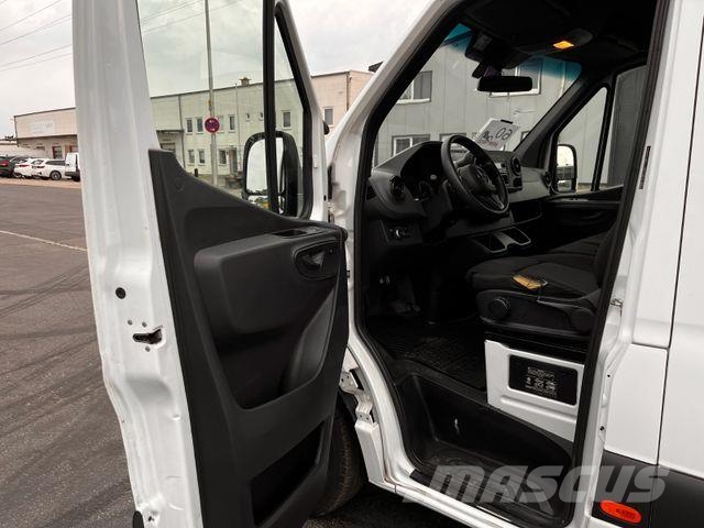 Mercedes-Benz e Sprinter L2H2 Kastenwagen/47KW/AC/Kamera Panel vanlar