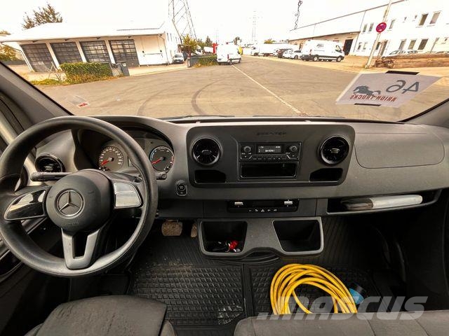 Mercedes-Benz e Sprinter L2H2 Kastenwagen/47KW/AC/Kamera Panel vanlar