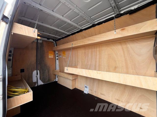 Mercedes-Benz e Sprinter L2H2 Kastenwagen/47KW/AC/Kamera Panel vanlar