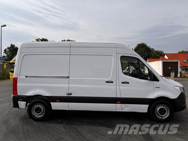Mercedes-Benz e Sprinter L2H2 Kastenwagen/47KW/AC/Kamera Panel vanlar