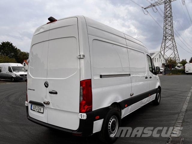 Mercedes-Benz e Sprinter L2H2 Kastenwagen/47KW/AC/Kamera Panel vanlar