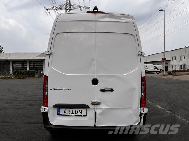 Mercedes-Benz e Sprinter L2H2 Kastenwagen/47KW/AC/Kamera Panel vanlar