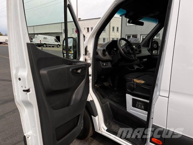 Mercedes-Benz e Sprinter L2H2 Kastenwagen/47KW/AC/Kamera Panel vanlar