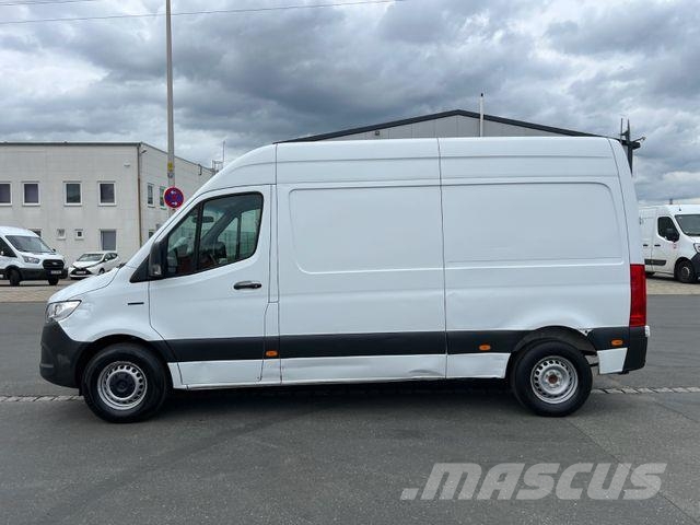 Mercedes-Benz e Sprinter L2H2 Kastenwagen/56KW/AC/Kamera Pakettiautot