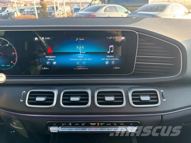 Mercedes-Benz GLE 300 d AMG BURM+AHK+AIRM+PANO+MEMORY+21" Pik up kamioni