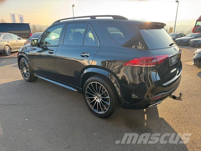 Mercedes-Benz GLE 300 d AMG BURM+AHK+AIRM+PANO+MEMORY+21" Pik up kamioni