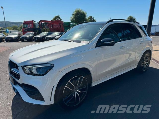 Mercedes-Benz GLE 450 AMG Night+AirM+AHK+Pano+360°+Distr+22" Utilitaire benne