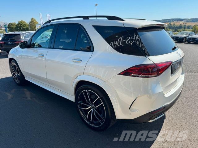 Mercedes-Benz GLE 450 AMG Night+AirM+AHK+Pano+360°+Distr+22" Utilitaire benne