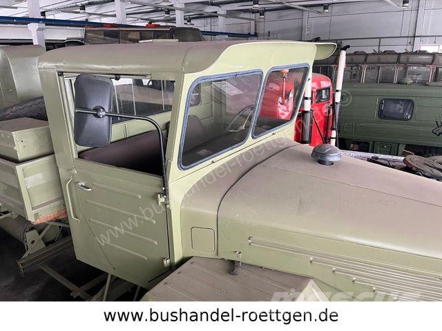 Mercedes-Benz L 315/LKW Abschlepper m. Kran/Oldtimer Bergungsfahrzeuge