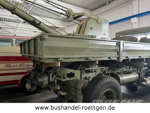 Mercedes-Benz L 315/LKW Abschlepper m. Kran/Oldtimer Bergungsfahrzeuge