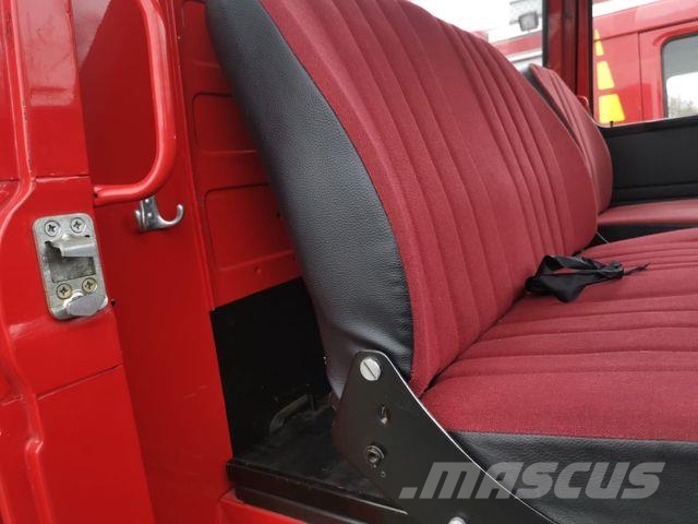 Mercedes-Benz LP813 TLF 8/18 Tanklöschfahrzeug/Feuerwehr Box body