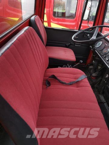 Mercedes-Benz LP813 TLF 8/18 Tanklöschfahrzeug/Feuerwehr Box body