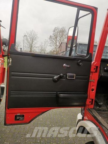 Mercedes-Benz LP813 TLF 8/18 Tanklöschfahrzeug/Feuerwehr Box body