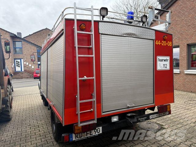 Mercedes-Benz LP813 TLF 8/18 Tanklöschfahrzeug/Feuerwehr Box body