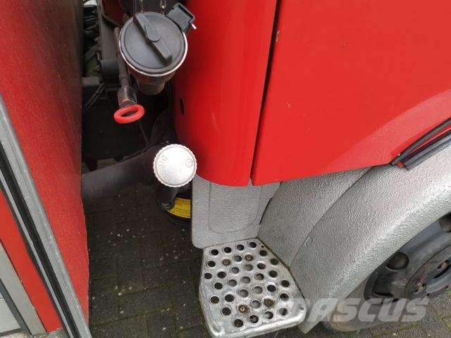 Mercedes-Benz LP813 TLF 8/18 Tanklöschfahrzeug/Feuerwehr Box body