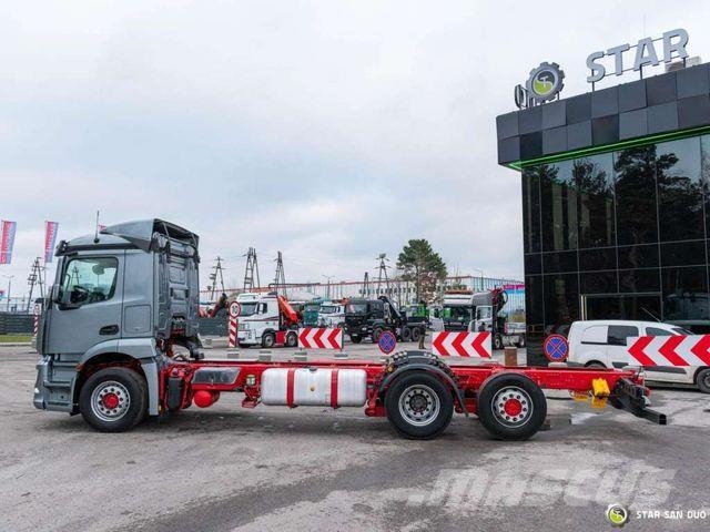 Mercedes-Benz MERCEDES BENZ ANTOS 2535 6x2 Chassis Camiones con chasís y cabina