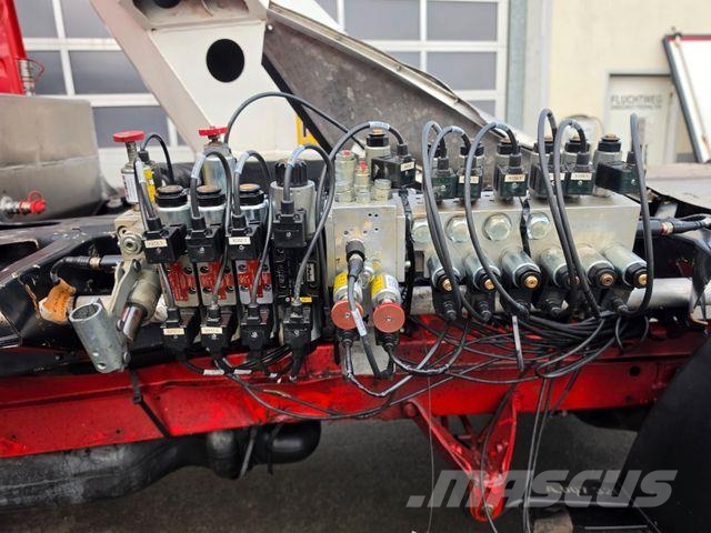 Mercedes-Benz P 250 BK Palfinger Unfall Nostolava-autot