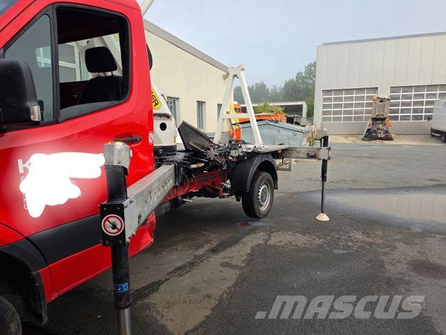 Mercedes-Benz P 250 BK Palfinger Unfall Nostolava-autot