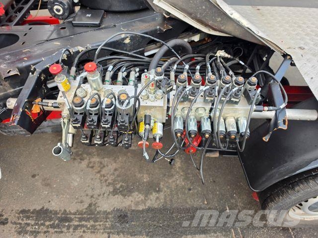 Mercedes-Benz P 250 BK Palfinger Unfall Nostolava-autot