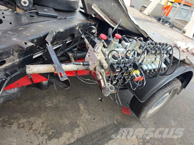 Mercedes-Benz P 250 BK Palfinger Unfall Nostolava-autot