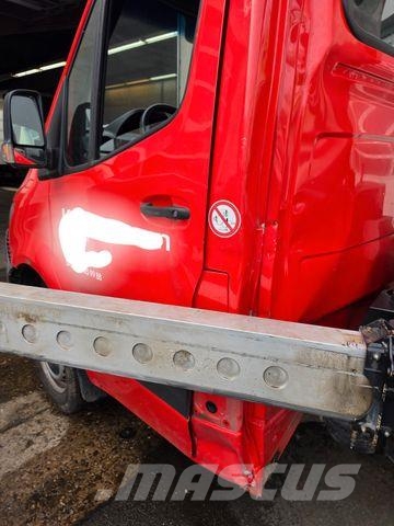 Mercedes-Benz P 250 BK Palfinger Unfall Nostolava-autot