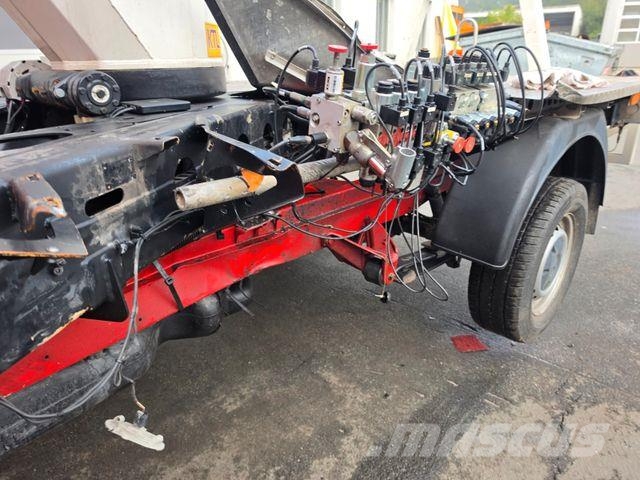 Mercedes-Benz P 250 BK Palfinger Unfall Nostolava-autot